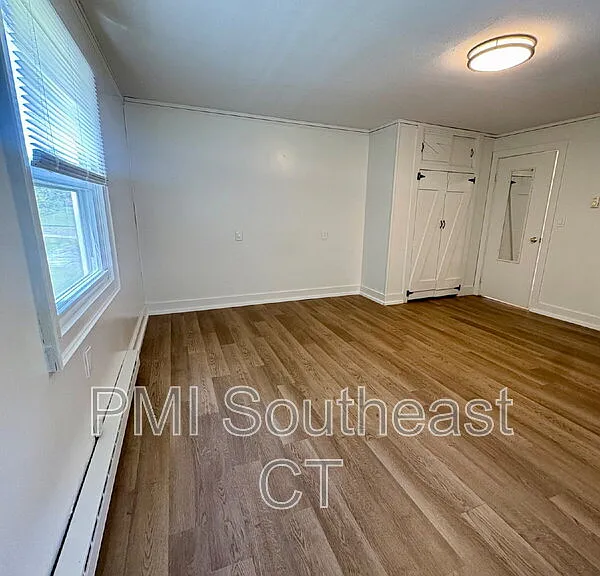 226 Pequot Ave — Photo 11