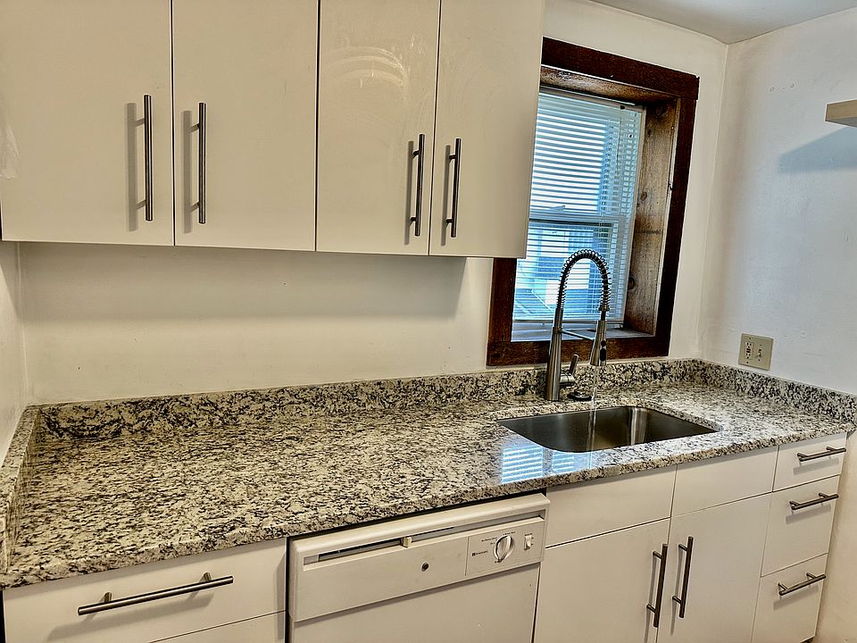 1st image of 1220 N Lafayette St APT 5