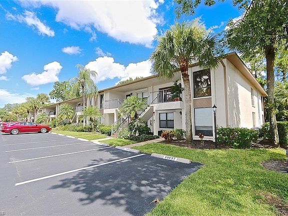 3rd image of 1208 Commonwealth Cir #J-201