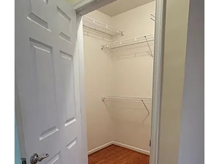 3810 Lightfoot St #208 — Photo 8
