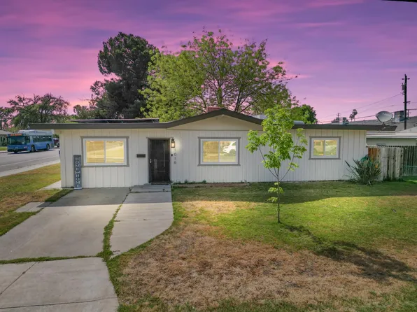 1016 N White St, Hanford, CA 93230