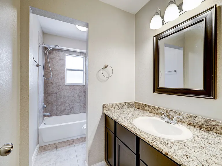 Timbergrove — Photo 8