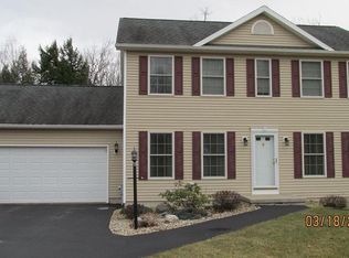 119 Landon Dr, Gloversville, NY 12078