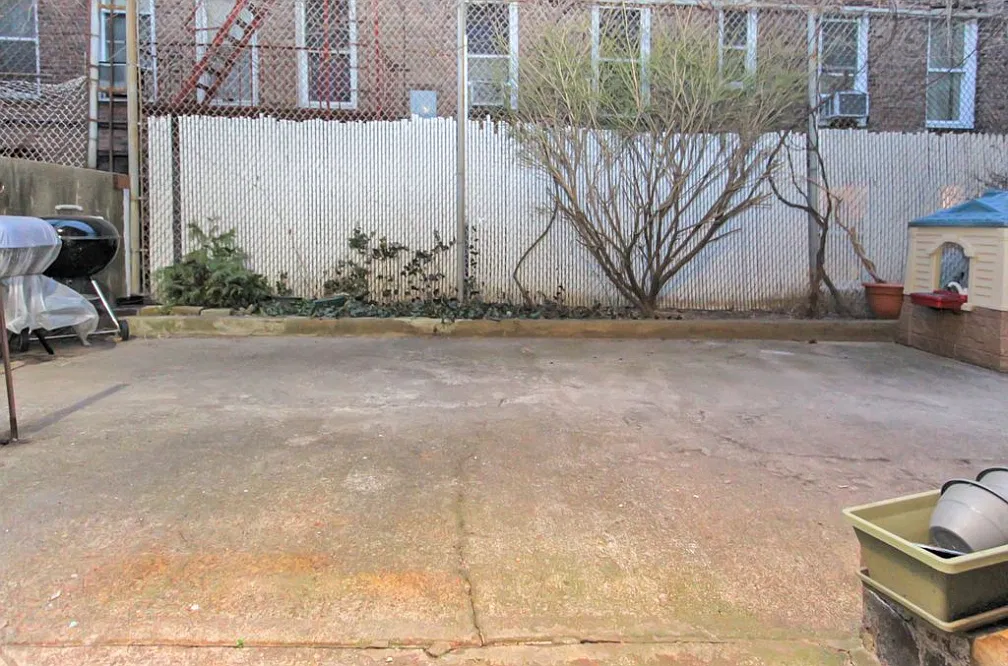 2 bed, 1200 sqft, $3,995 — Photo 4