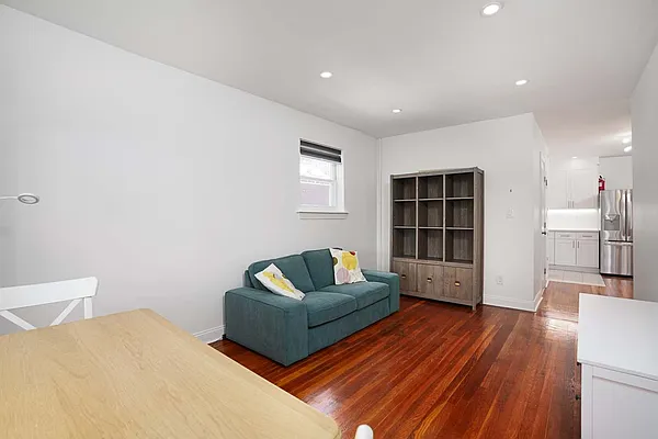 Rented by Spire Group | media 20