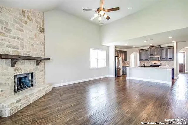 4613 Sephora Dr — Photo 12