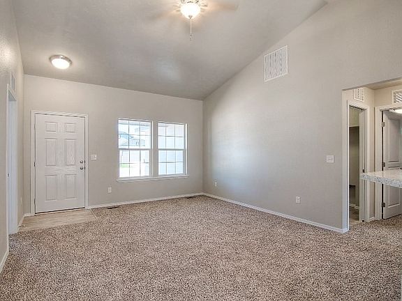 3rd image of 805 Bighorn Dr