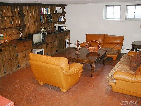 3rd image of 375 Bunker Dr
