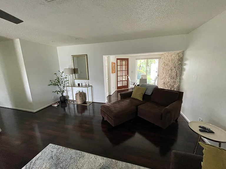 208 Sims Creek Dr — Photo 16