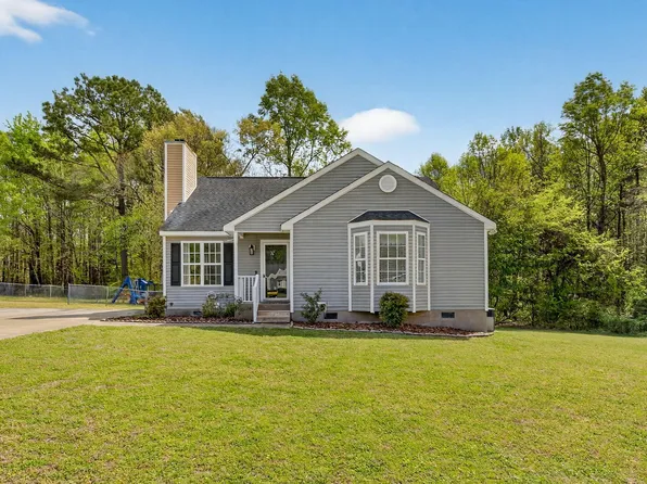 113 N Valley Dr, Louisburg, NC 27549