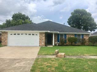 2908 Ash St, Nederland, TX 77627