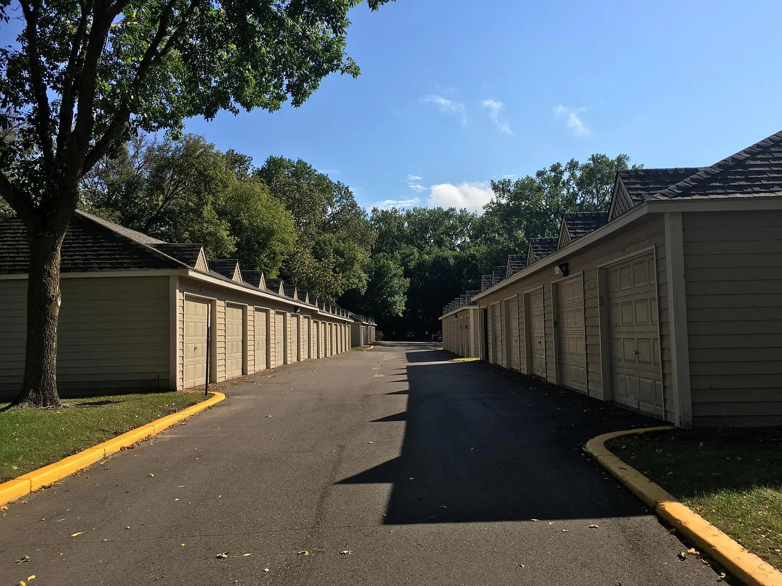 Parkside Apartments — Photo 3