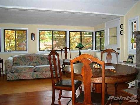 4th image of 37 E Mitchell St