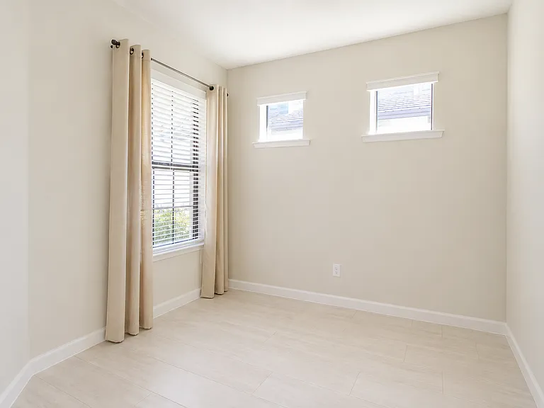 2235 Yellowfin Cir — Photo 12