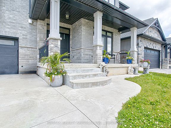2nd image of 240 Tamarack Blvd