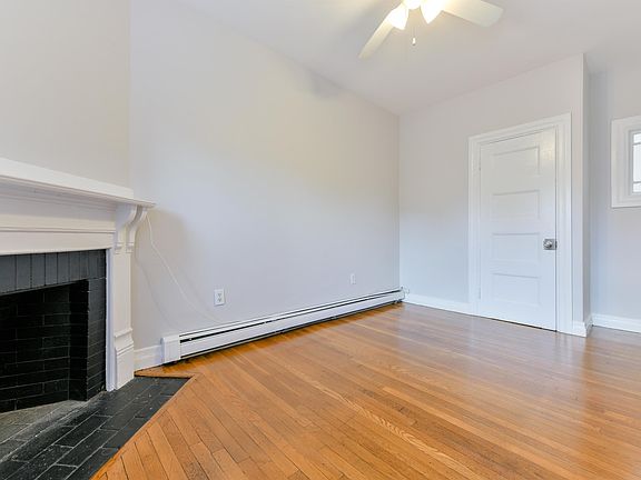 5th image of 709 Centre St APT 302