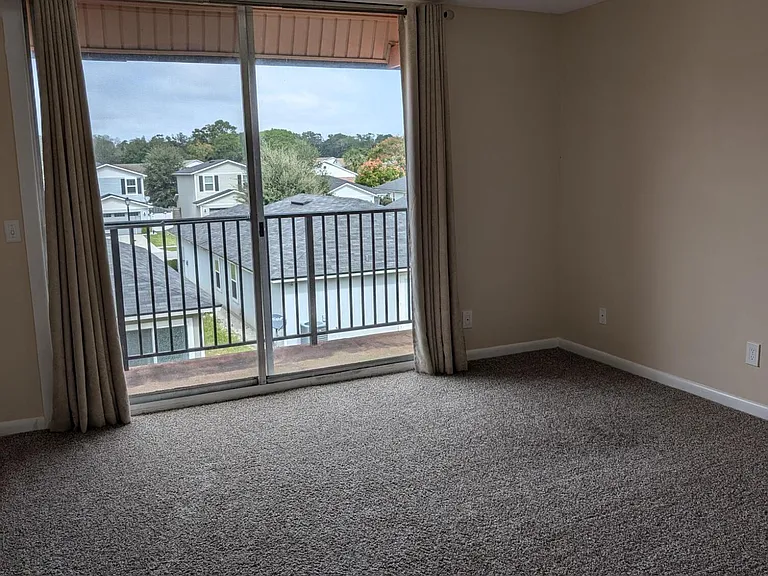 3401 Townsend Blvd #310 — Photo 8