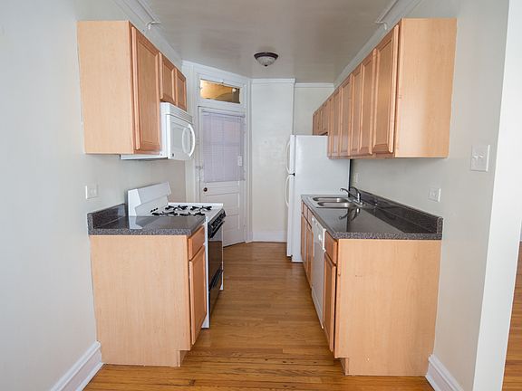 2nd image of 4809 N Fairfield Ave APT 13