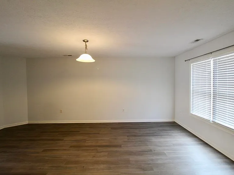 3069 Taylor Spring Ln — Photo 6