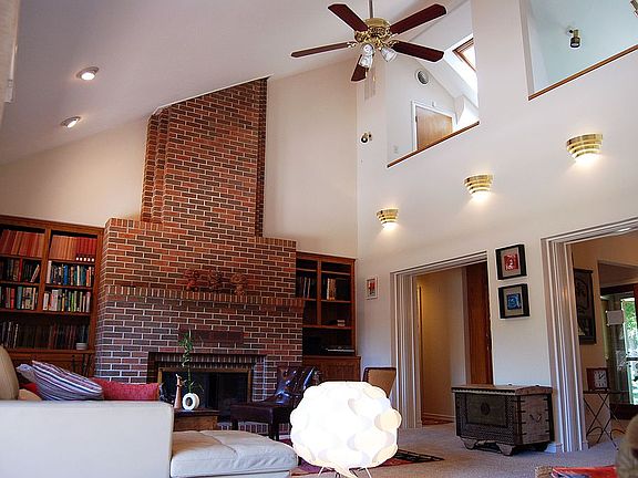 LIVING ROOM WITH FIRE PLACE