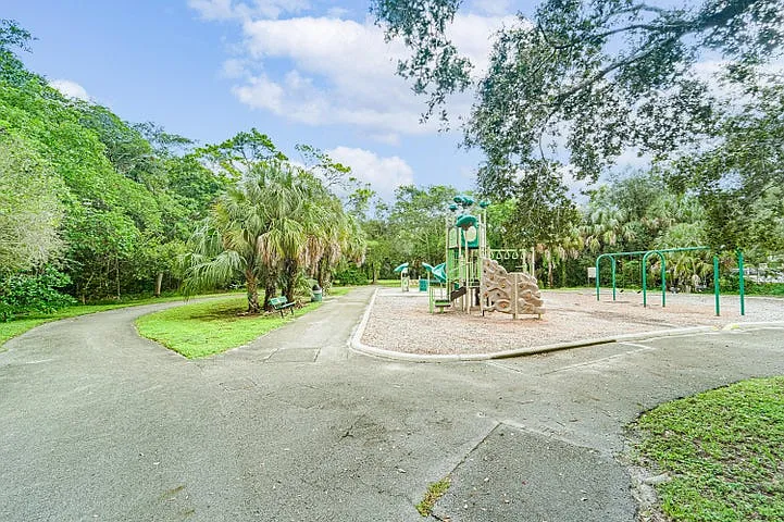 3 bed, 1450 sqft, $2,600 — Photo 1