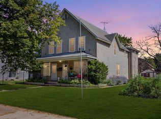225 10th Ave S, South Saint Paul, MN 55075