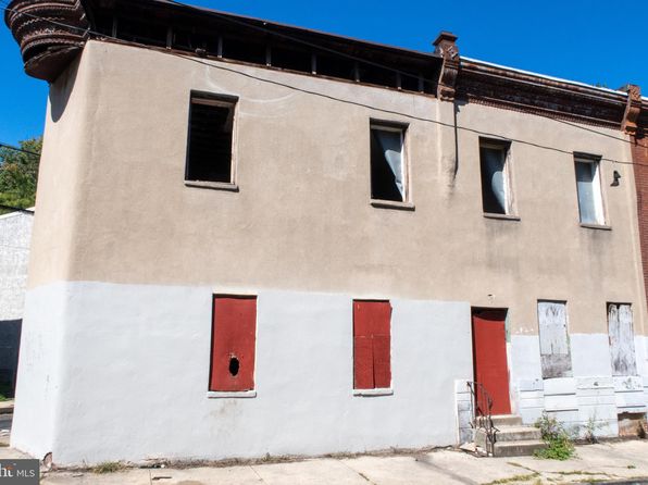 philadelphia-pennsylvania-2063218739 picture