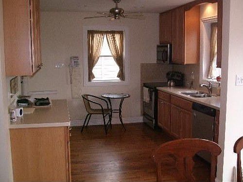 5th image of 11301 S Central Park Ave