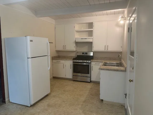 455 Maple Ave — Photo 4