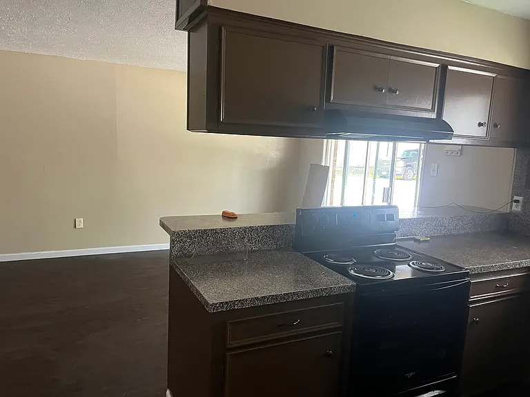 1503 Donovan St #8 — Photo 10