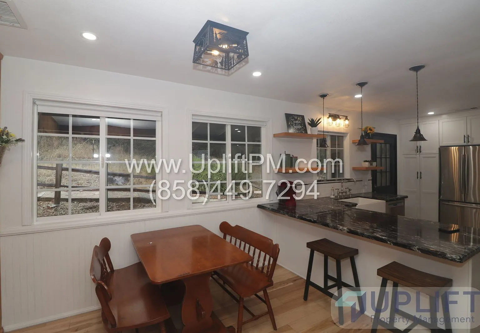 3 bed, 2.0 bath, 918 sqft, $2,900 — Photo 2