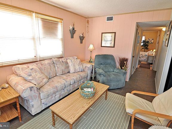 4th image of 12907 Assawoman Dr Unit 2S