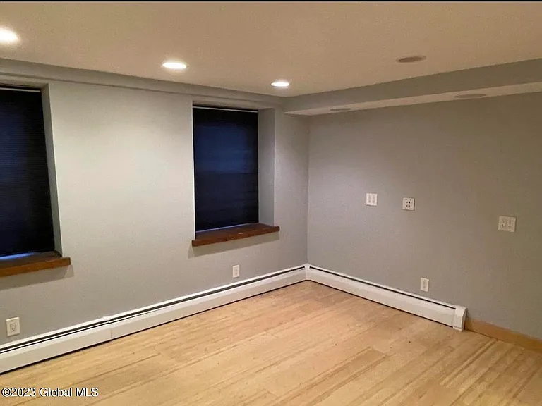 303 Hamilton St #1 — Photo 6