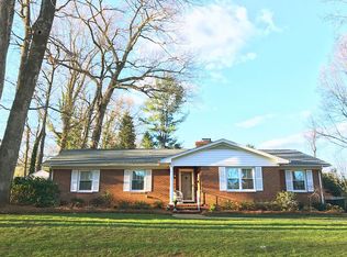 1230 Onslow Dr, Greensboro, NC 27408