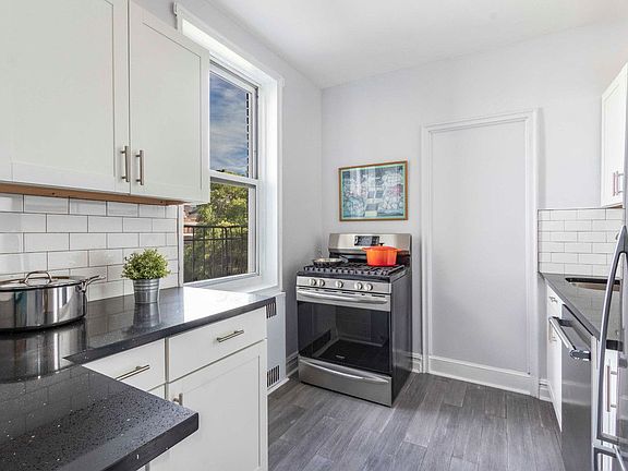 5th image of 225 Park Pl APT 6C