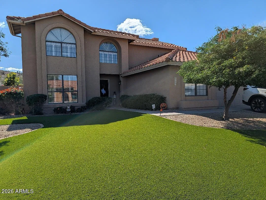 4 bed, 2.5 bath, 2539 sqft, $2,995 — Photo 1