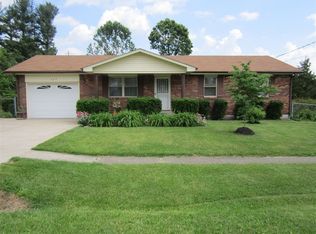 537 E Lincoln Trail Blvd, Radcliff, KY 40160