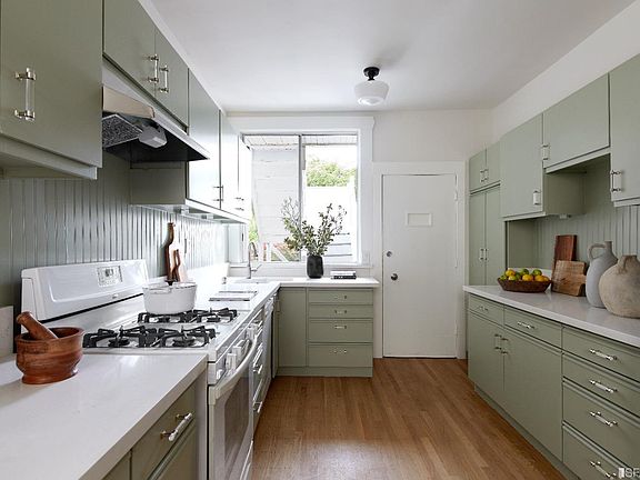 5th image of 356 Dolores St