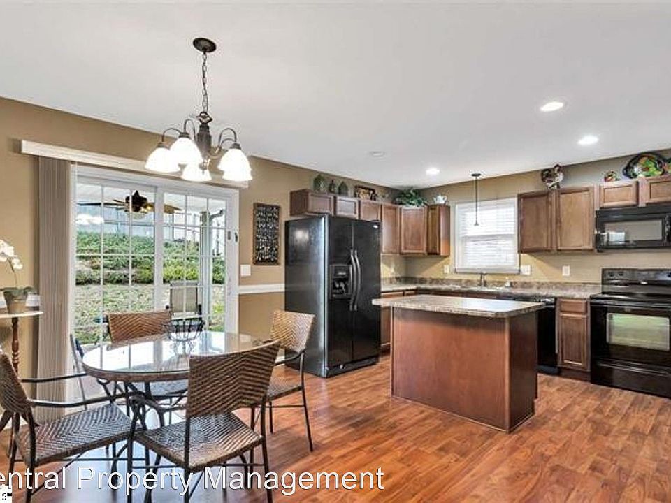 1st image of 379 Edgemont Ave