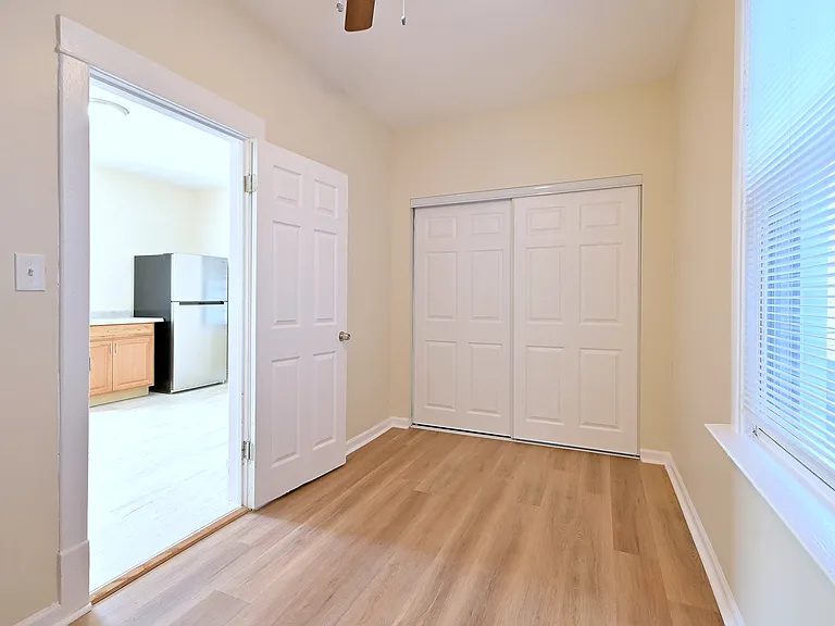 8602 S Muskegon Ave #1W — Photo 10