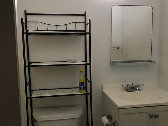 5th image of 113 N Parkwood Ave #B