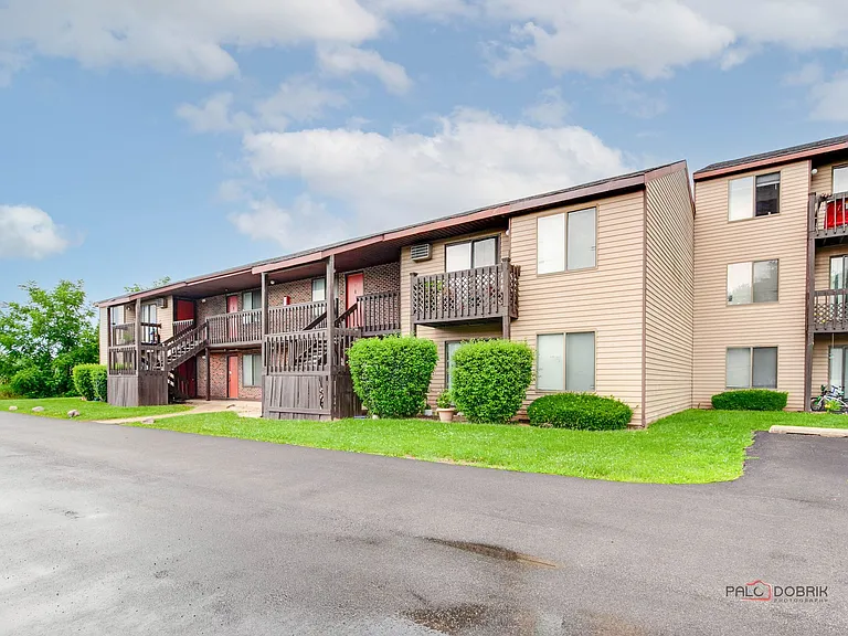 Hawthorne Glen Apartments — Photo 17