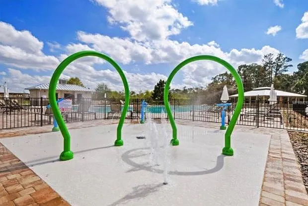 Laguna Green Aly — Photo 3