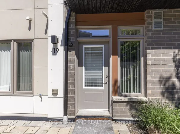 60 Orchid Place Dr #19, Toronto, ON M1B 0C4