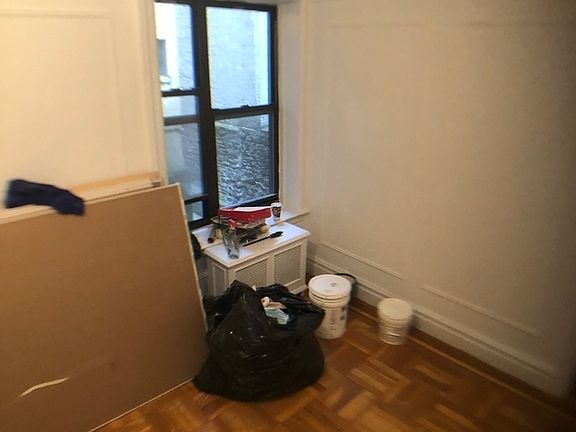 3rd image of 330 E 52nd St APT 11