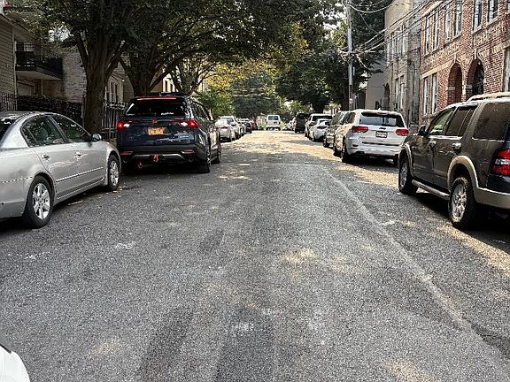 4th image of 632 E 223rd Street