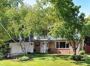 3113 McLeod St, Burnsville, MN 55337