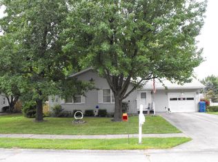 402 Janet Dr, Centralia, IL