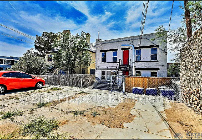 615 Arizona Ave #2 — Photo 24