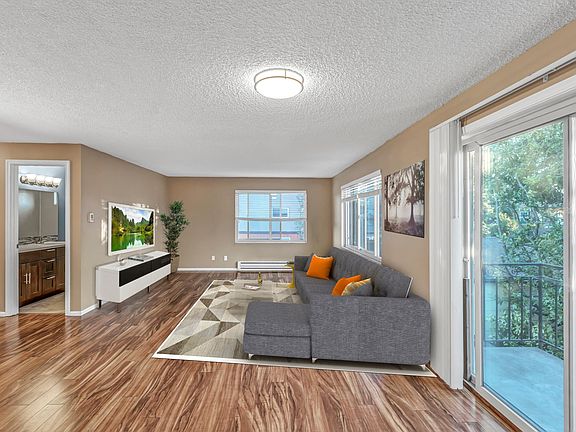2nd image of 7043 15th Ave NW APT 4